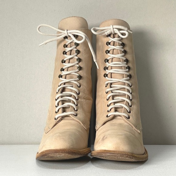 Charles David Heeled Boots Womens 8.5 Beige Nubuck Renaissance Prairie Cottage‎ - Picture 5 of 8